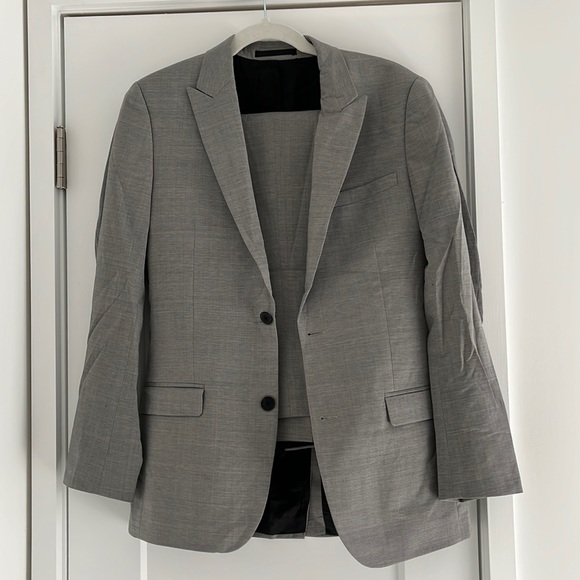 Sandro Suit - Picture 1 of 11